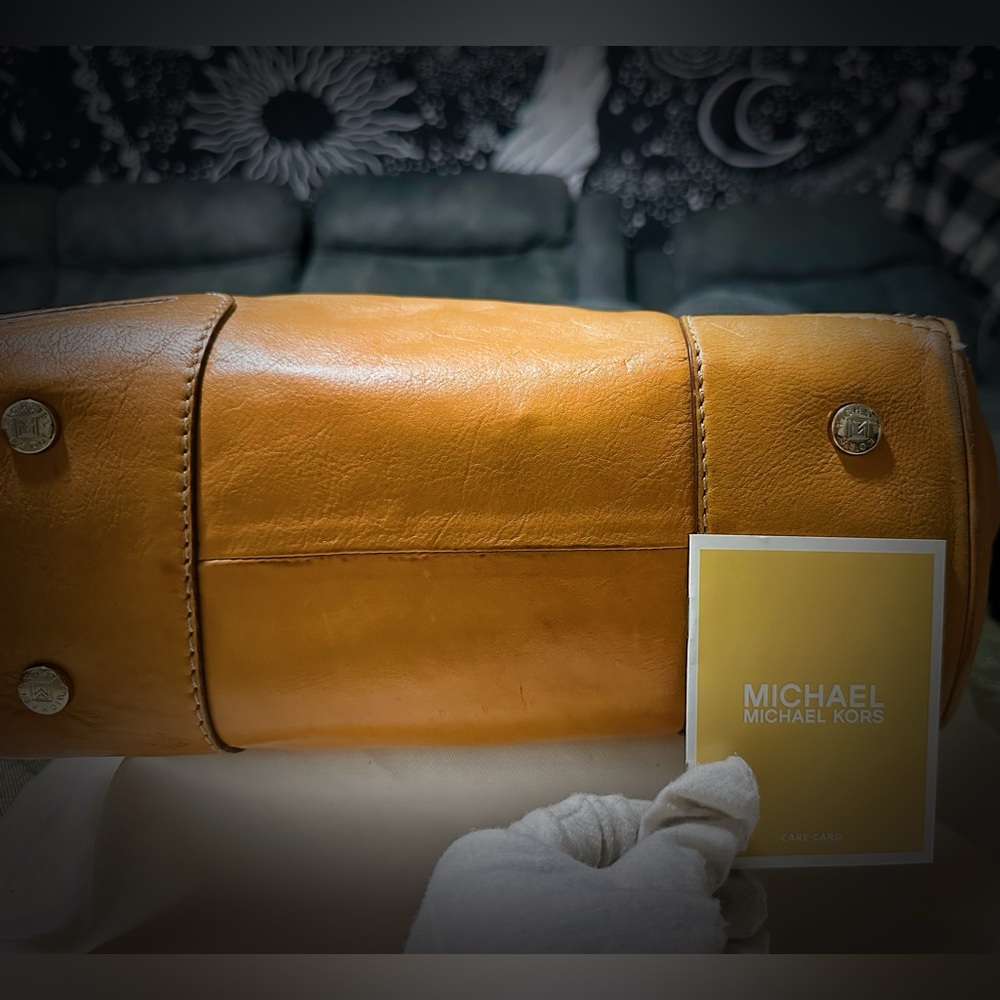 Vintage 90s Y2K Michael Kors Shoulder Bag  Gold soft Leather work and school bag - Picture 16 of 17